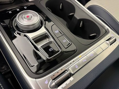 New 2026 Kia Carnival SX Prestige FWD image 32