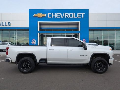 Used 2022 Chevrolet Silverado 3500 High Country w/ Safety Package II image 42