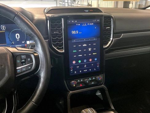 Used 2024 Ford Ranger Lariat w/ FX4 Off-Road Package image 18