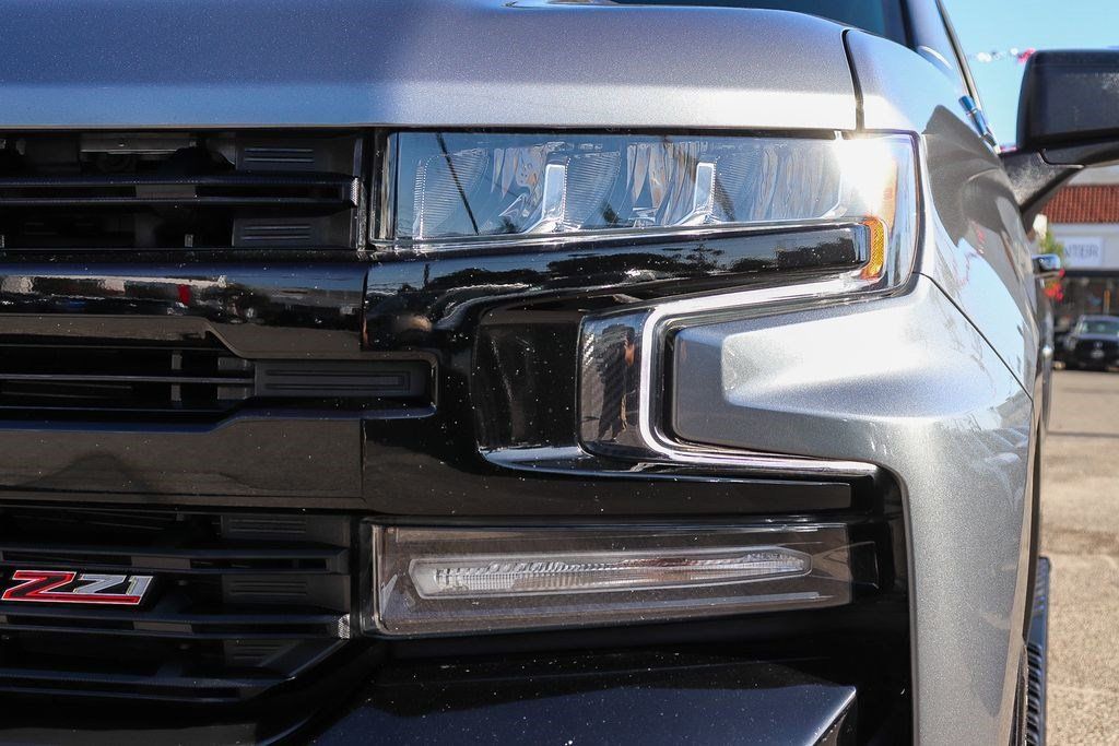 Used 2021 Chevrolet Silverado 1500 LT Trail Boss w/ Bed Protection Package AWD/4WD image 4