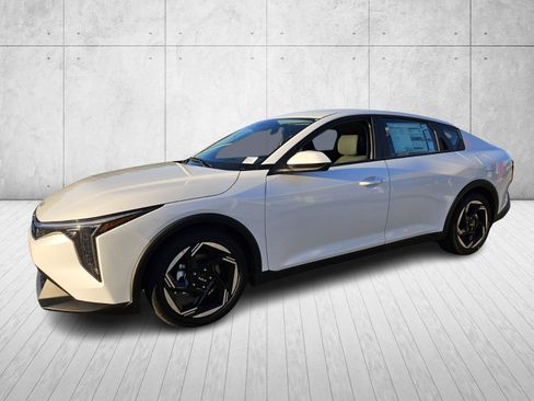 New 2025 Kia K4 EX image 3