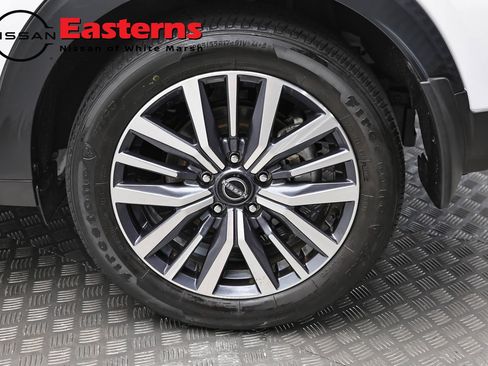 Used 2024 Nissan Kicks SV FWD image 8