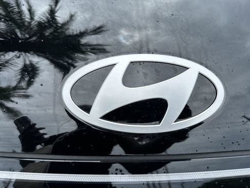 Used 2025 Hyundai Kona SEL FWD image 10
