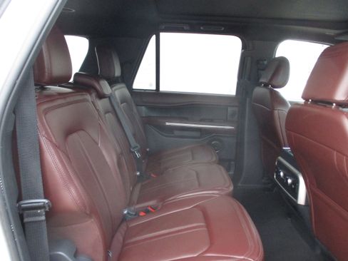 Used 2024 Ford Expedition Max Limited image 25