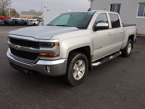Used 2018 Chevrolet Silverado 1500 LT w/ All Star Edition image 2