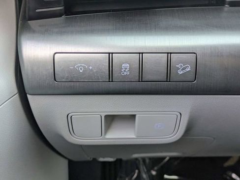 Used 2025 Hyundai Kona SEL image 22