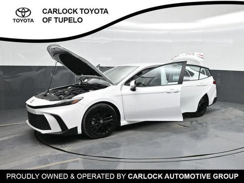 Used 2026 Toyota Camry SE FWD image 53