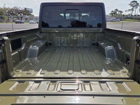 Used 2026 Jeep Gladiator Willys image 7