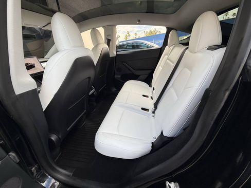 Used 2023 Tesla Model Y Long Range AWD/4WD image 14