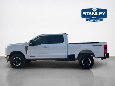 Used 2025 Ford F250 Lariat w/ Tremor Off-Road Package AWD/4WD image 4