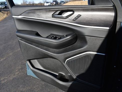 New 2026 Jeep Grand Cherokee Limited w/ Limited Altitude Package AWD/4WD image 24