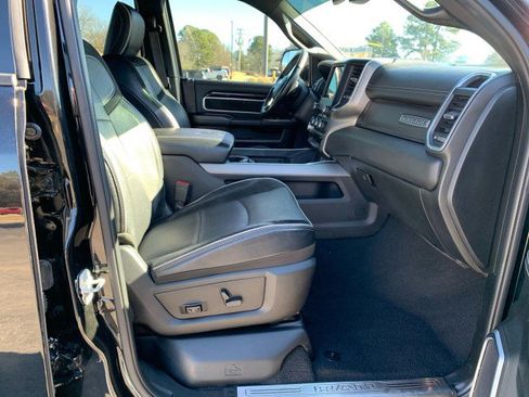Used 2020 RAM 2500 Laramie w/ Night Edition image 17