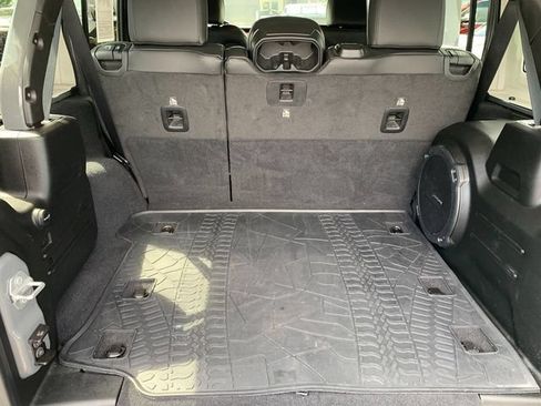 Used 2021 Jeep Wrangler Unlimited Rubicon AWD/4WD image 6