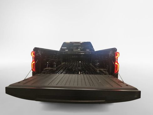 Used 2023 Chevrolet Silverado 1500 LTZ w/ LTZ Premium Package AWD/4WD image 26