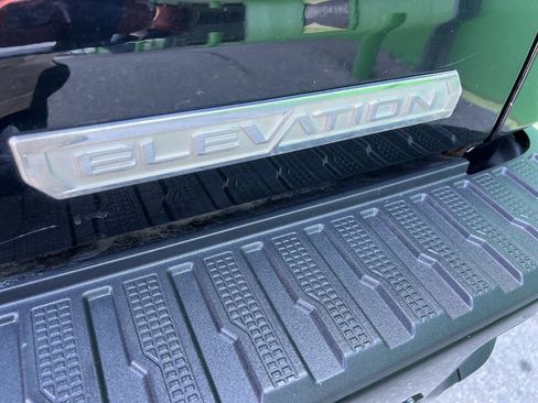 Used 2020 GMC Sierra 1500 Elevation w/ Elevation Value Package AWD/4WD image 13