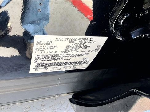 Used 2021 Ford Explorer Platinum w/ Equipment Group 601A AWD/4WD image 19