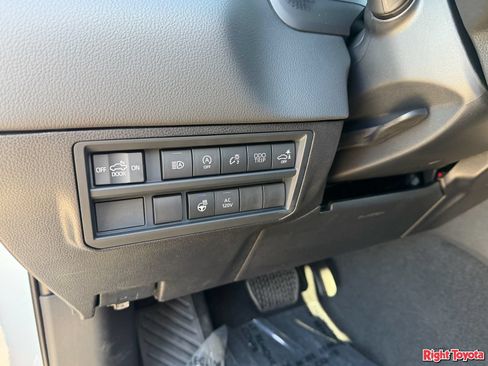 New 2026 Toyota Tundra Limited AWD/4WD image 23