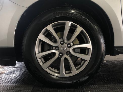 Used 2016 Nissan Pathfinder SL w/ Trailer Tow Package image 17