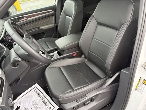 Used 2023 Volkswagen Atlas Cross Sport SEL AWD/4WD image 11