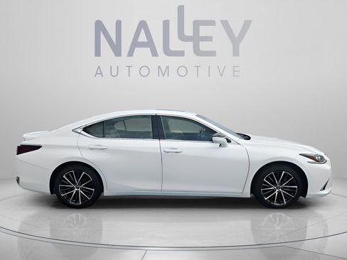 Used 2023 Lexus ES 300h w/ Premium Package FWD image 6