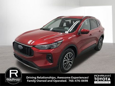 Used 2024 Ford Escape Base w/ PHEV Premium Package image 2