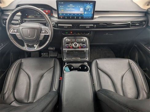Used 2023 Lincoln Nautilus AWD image 27
