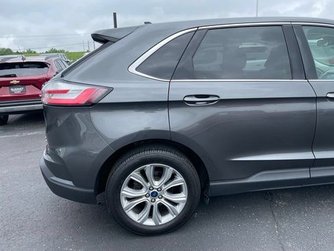 Used 2020 Ford Edge Titanium AWD/4WD image 32