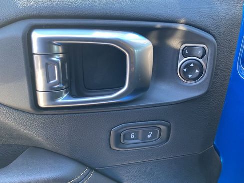 New 2025 Jeep Wrangler Unlimited Sahara w/ Safety Group AWD/4WD image 21