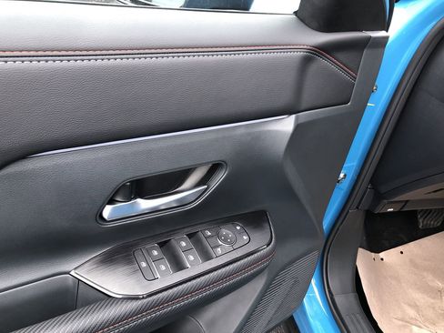 New 2026 Nissan Kicks SR w/ Cold Weather Package image 20