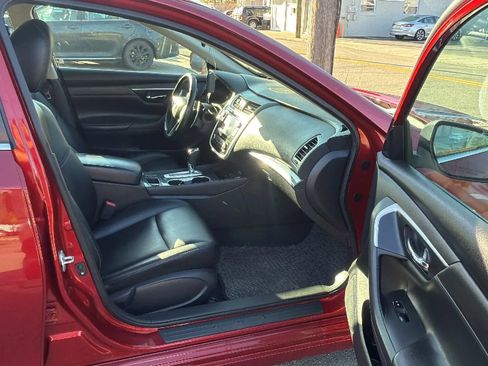 Used 2018 Nissan Altima 2.5 SR w/ SR Special Edition image 24