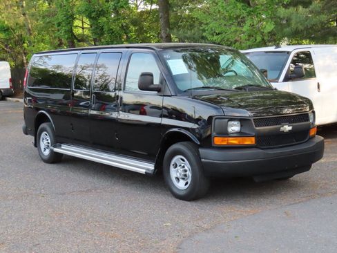 Used 2014 Chevrolet Express 3500 LS RWD image 8