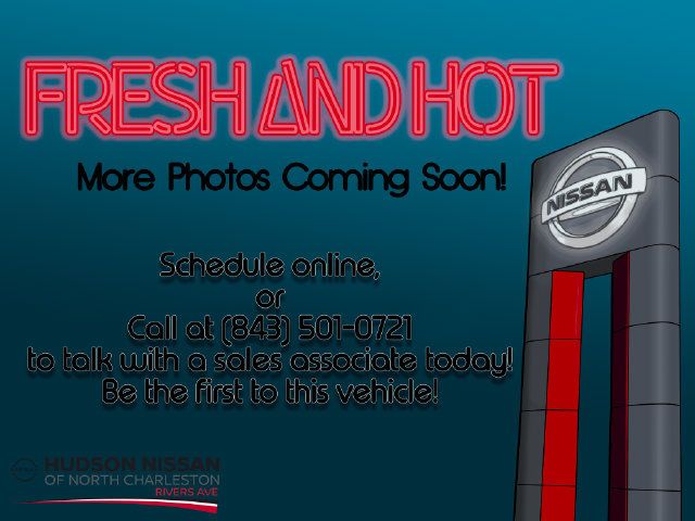 Used 2024 Chrysler Voyager LX FWD image 4