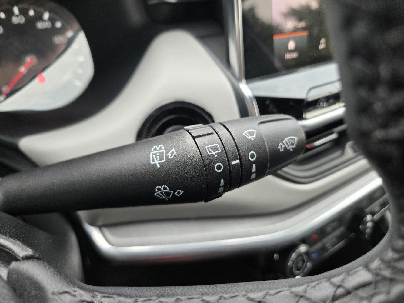 Used 2024 Jeep Compass Limited AWD/4WD image 18