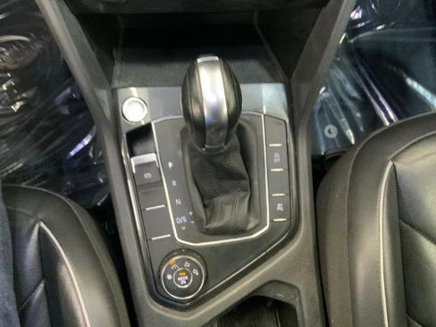 Used 2019 Volkswagen Tiguan SEL Premium AWD/4WD image 19