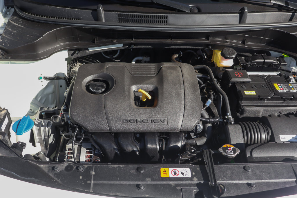 Used 2025 Kia Soul LX w/ LX Technology Package FWD image 13