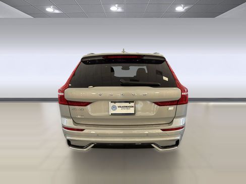 Used 2024 Volvo XC60 T8 Ultimate w/ Protection Package Premier AWD/4WD image 10