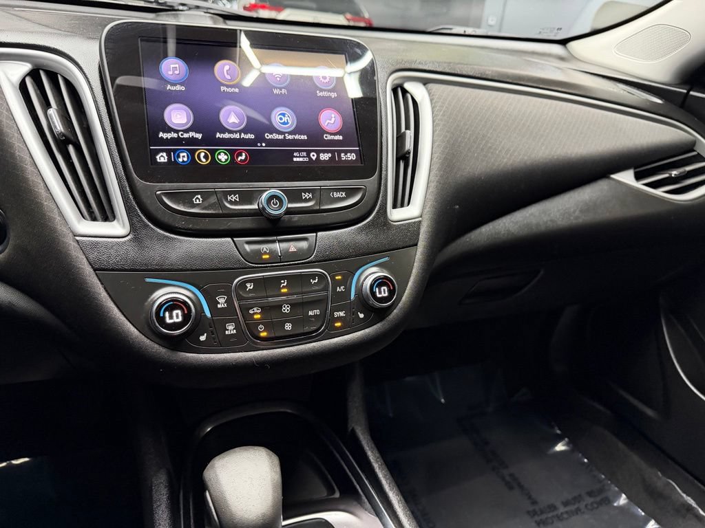 Used 2022 Chevrolet Malibu LT FWD image 25