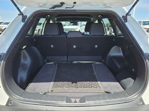 Used 2023 Toyota Corolla Cross image 24