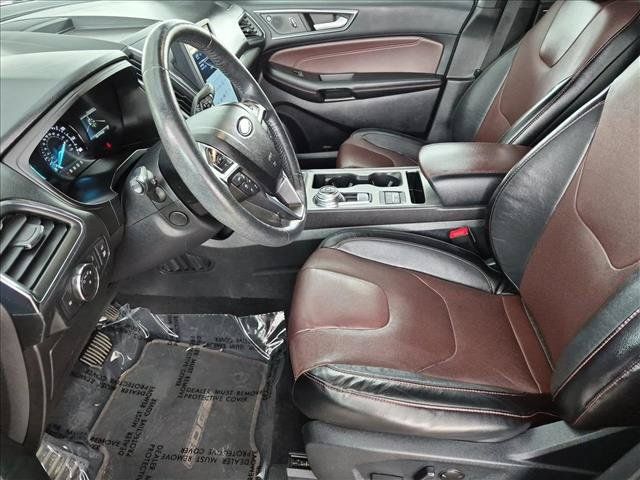 Used 2022 Ford Edge Titanium w/ Equipment Group 301A AWD/4WD image 16