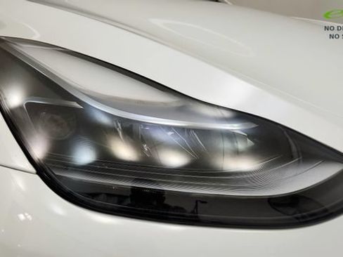 Used 2023 Tesla Model Y Performance AWD/4WD image 22