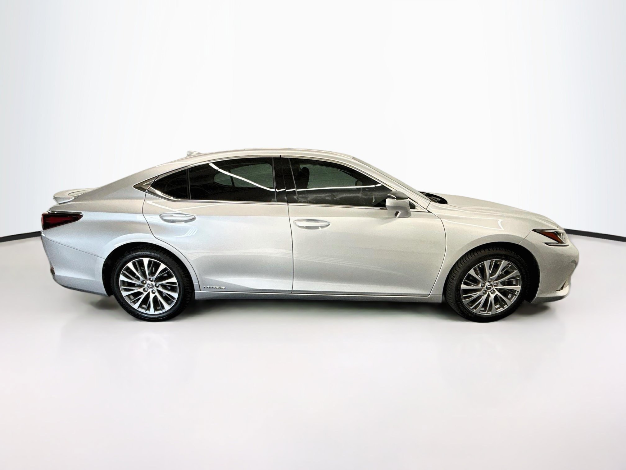 Used 2019 Lexus ES 300h w/ Premium Package FWD image 10