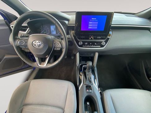 Used 2024 Toyota Corolla Cross AWD Hybrid w/ Moonroof Package image 9