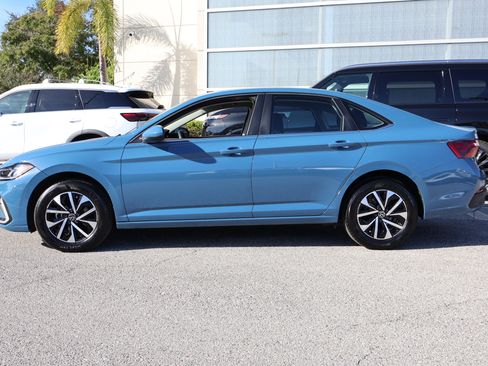 Used 2025 Volkswagen Jetta S image 5