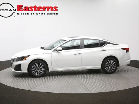 Used 2023 Nissan Altima 2.5 SV w/ SV Premium Package AWD/4WD image 59