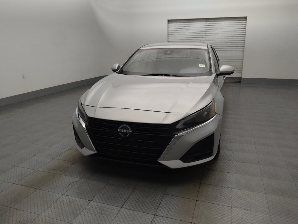 Used 2023 Nissan Altima 2.5 SV FWD image 15