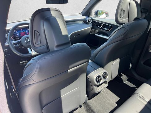 Certified 2026 Mercedes-Benz GLC 300 4MATIC image 19