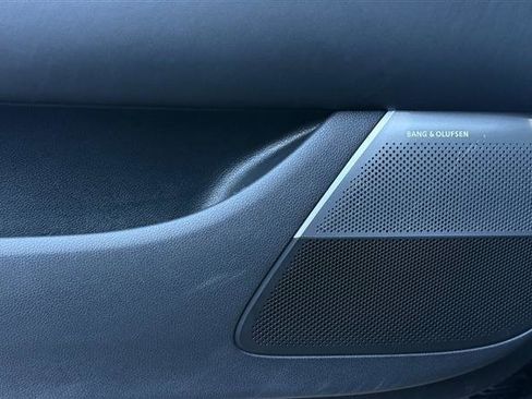 Used 2024 Genesis G90 3.5T image 12