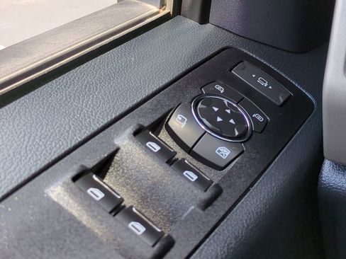 Used 2022 Ford F250 Lariat w/ Lariat Value Package image 23