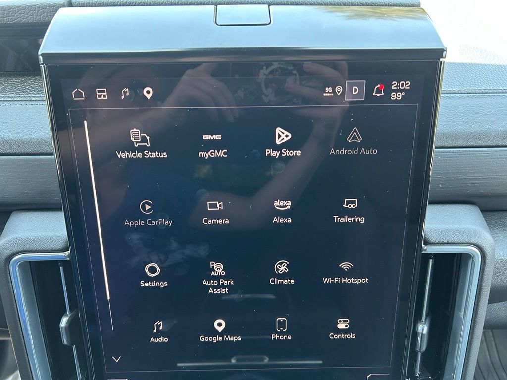 Used 2025 GMC Yukon Denali w/ Denali Reserve Package RWD image 38