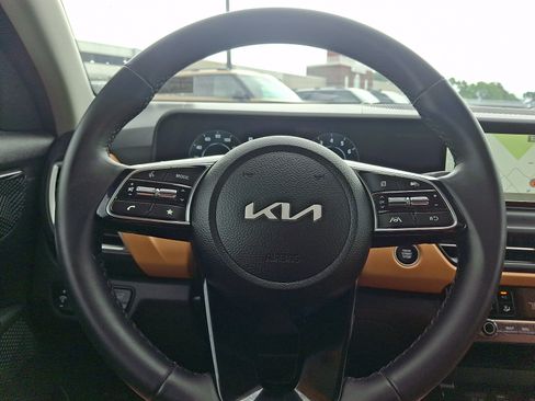 Used 2025 Kia Seltos EX w/ EX Sunroof Package AWD/4WD image 21